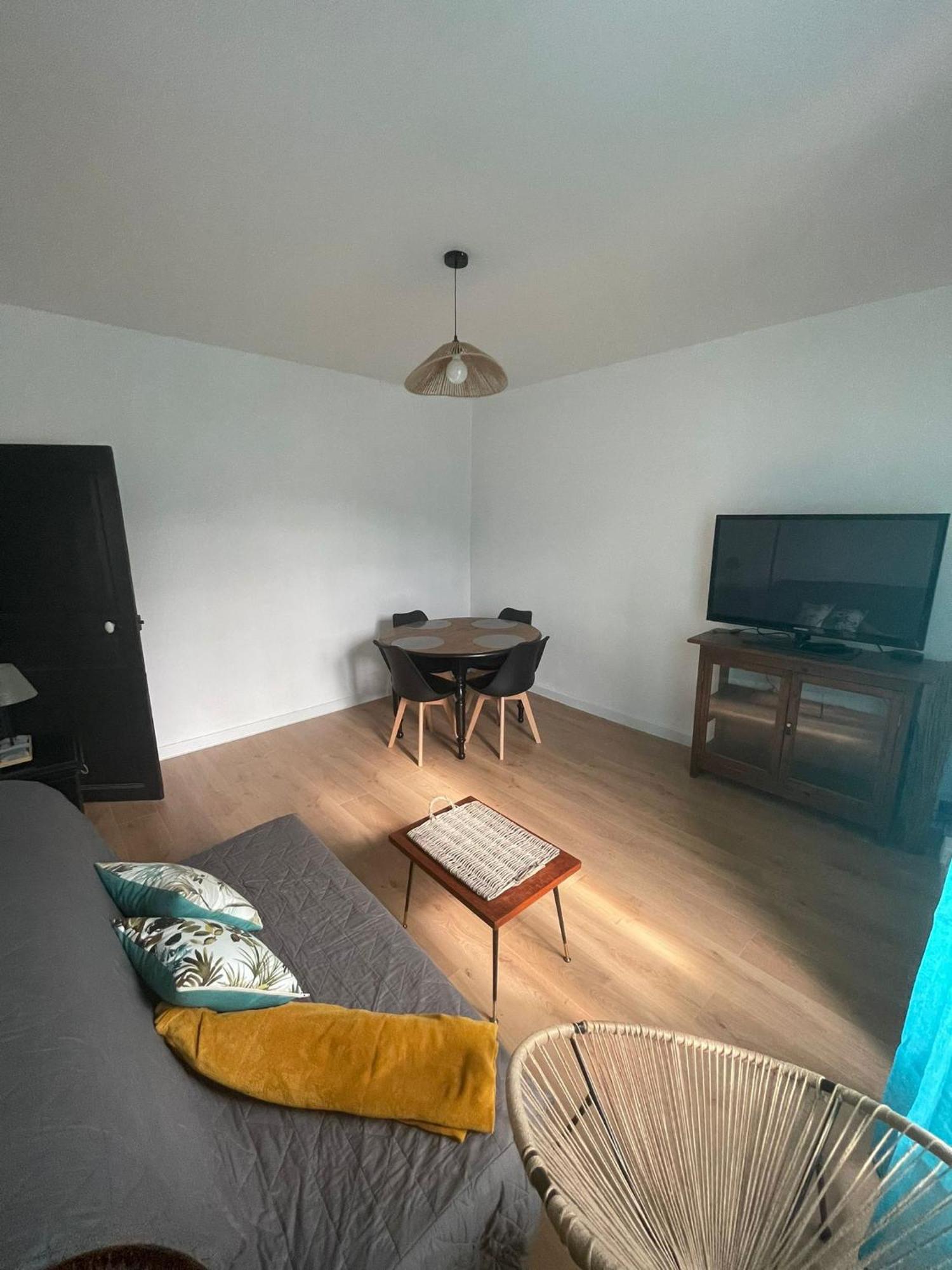 Charmant Appartement Au Paradis Romagnat Eksteriør bilde